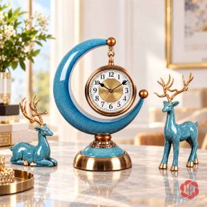 Bộ đồng hồ mặt trăng xanh cùng hươu nằm bên trái và hươu đứng bên phải