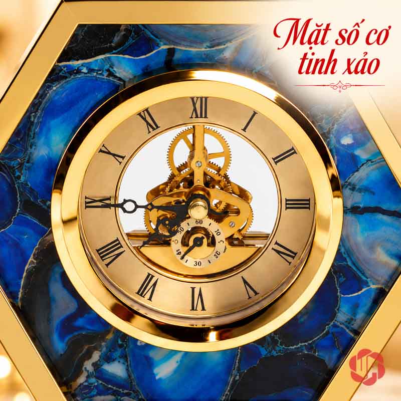 Đồng Hồ Để Bàn Đẹp, Hươu Vàng Lục Giác Xanh UPHB06 Cận mặt số La Mã tròn trên nền xanh của đồng hồ lục giác