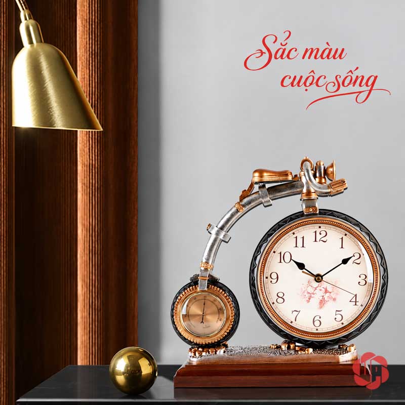 Đồng Hồ Xe Đạp Để Bàn Phong Cách Retro UPHB20 Đồng hồ xe đạp trên mặt tủ cạnh đèn bàn ánh vàng