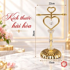 Ảnh giá ly ghi rộng 22 cm, cao 36 cm, đế 15 cm