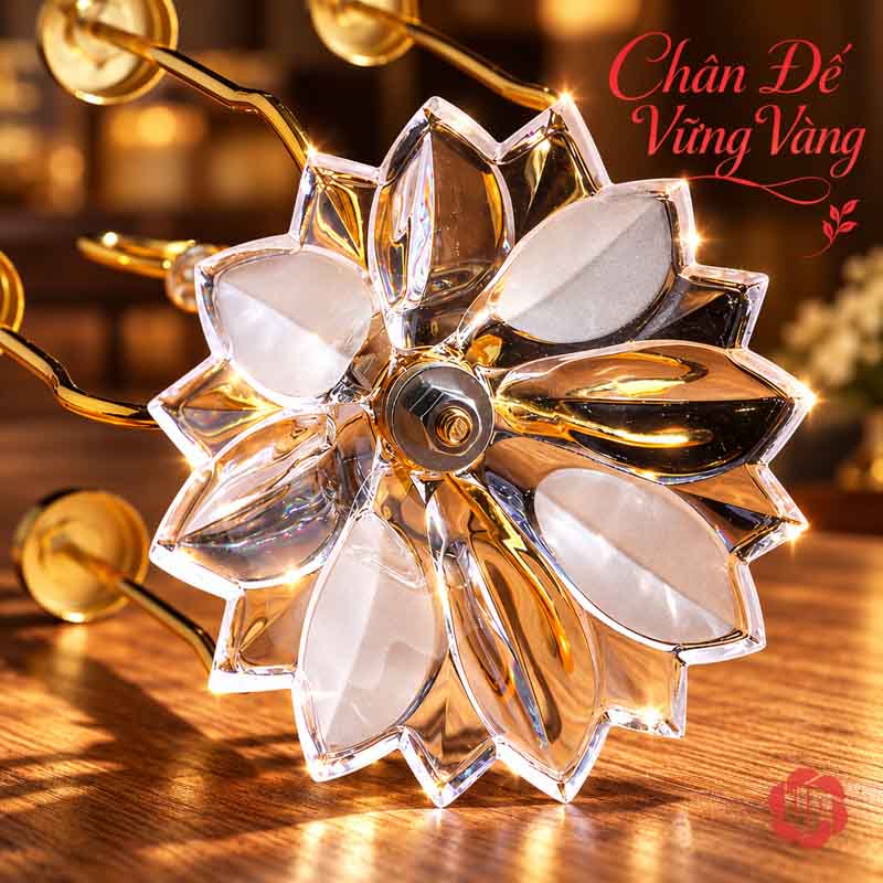 Giá Úp Cốc Để Bàn Tay Cầm Trái Tim UP002C Mặt dưới chân đế hình hoa với chi tiết liên kết ở giữa