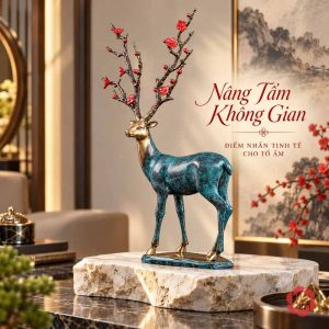 Hươu đồng ngẩng cao đặt trên bục đá trong phòng khách
