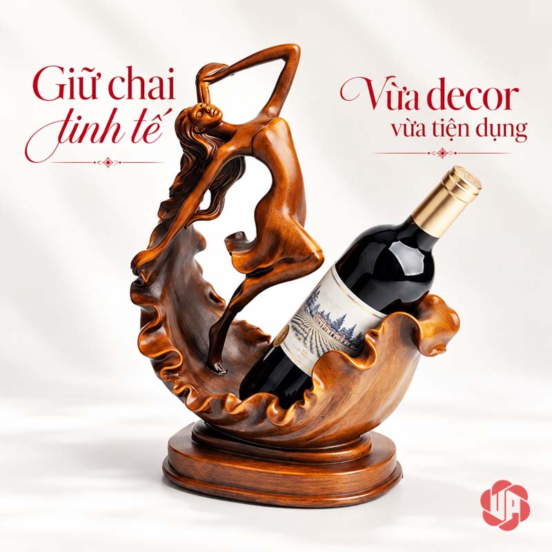 Kệ Rượu Vang Thiếu Nữ Múa Nghệ Thuật Màu Gỗ UP009R Kệ rượu vang thiếu nữ giả gỗ nhìn nghiêng có chai mẫu trong khay