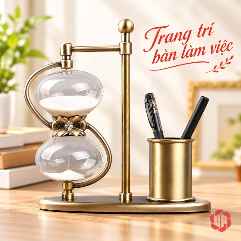 Khay Đựng Bút Để Bàn, Đồng Hồ Cát Phong Cách Cổ Điển UPV005 Khay bút đồng hồ cát trên bàn sáng cạnh sách và khung ảnh