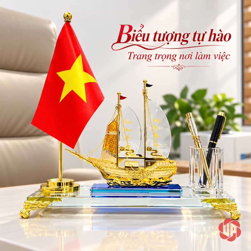 Khay Cắm Bút Để Bàn Thuyền Buồm Có Cờ Và Không Cờ UP046B Khay cắm bút để bàn thuyền buồm có cờ trước ghế văn phòng sáng màu