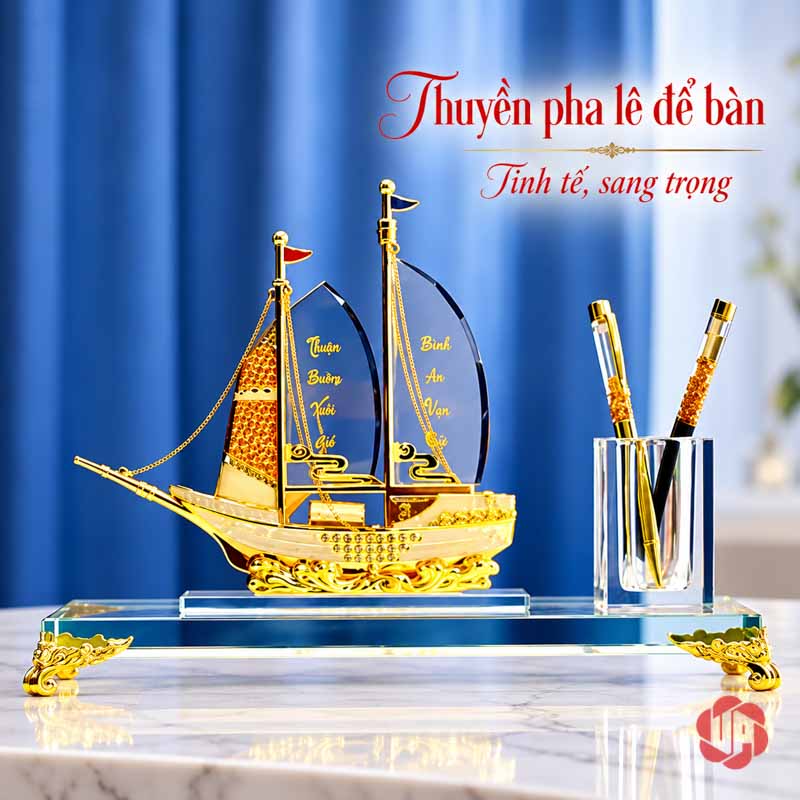 Khay Cắm Bút Để Bàn Thuyền Buồm Có Cờ Và Không Cờ UP046B Khay cắm bút để bàn thuyền buồm không cờ trước nền xanh