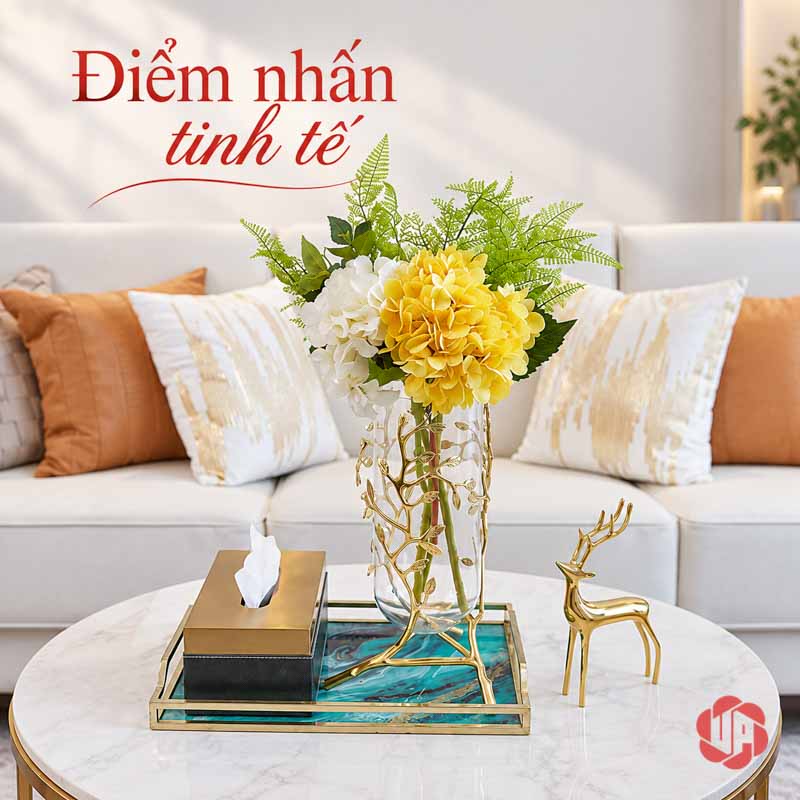 Lọ Hoa Thủy Tinh Mạ Vàng Họa Tiết Cành Lá UPT10 Lọ hoa thủy tinh họa tiết cành lá mạ vàng cắm hoa vàng