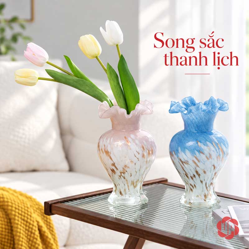 Lọ Hoa Thủy Tinh Pastel Nghệ Thuật Trang Trí Phòng Khách UPT14 Cặp bình hoa hồng xanh với tulip trắng – lọ hoa thủy tinh pastel UPT14