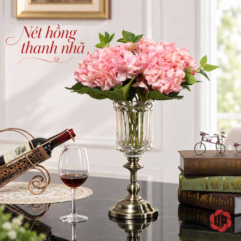 Lọ Hoa Thủy Tinh Tân Cổ Điển Chân Ánh Kim UPT11 Lọ hoa thủy tinh miệng cánh hoa chân đồng cắm hoa hồng
