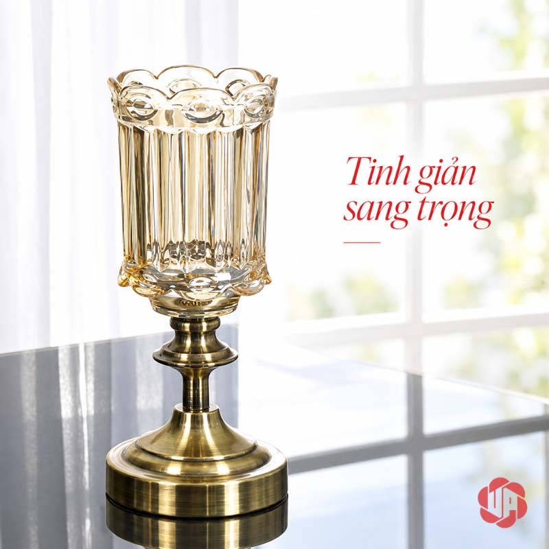 Lọ Hoa Thủy Tinh Tân Cổ Điển Chân Ánh Kim UPT11 Lọ hoa thủy tinh trong suốt miệng cánh hoa chân hợp kim màu vàng cổ
