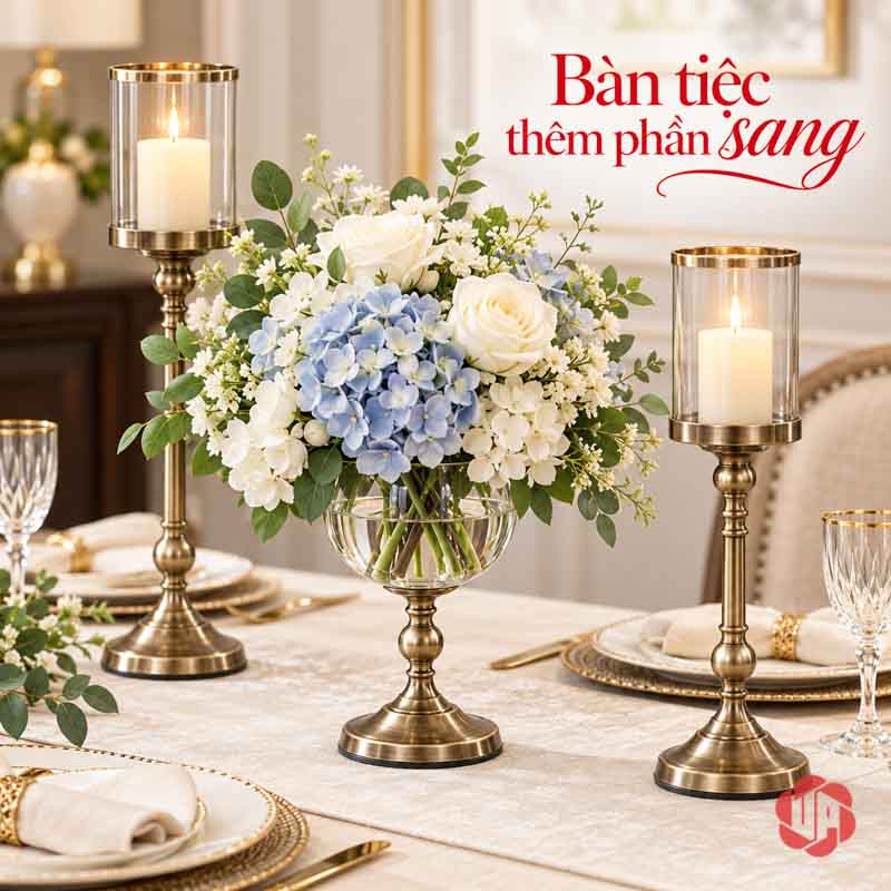 Lọ Hoa Thủy Tinh Tân Cổ Điển Chân Ánh Kim UPT11 Lọ hoa thủy tinh cắm hoa xanh trắng trên bàn ăn trang trí