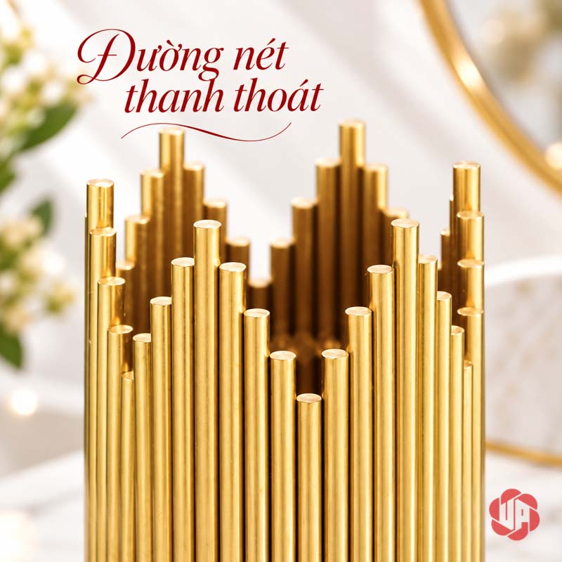 Quả Cầu Thủy Tinh Phong Thủy Chân Trụ Ánh Vàng UP017 Quả cầu pha lê chân trụ cận cảnh đỉnh thanh cao thấp