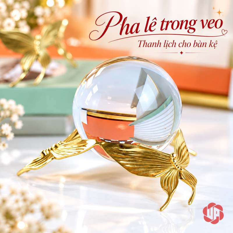 Cầu Thủy Tinh Trang Trí Chân Bướm Ánh Vàng UP013 Quả cầu thủy tinh chân bướm cận cảnh mẫu xòe thấp