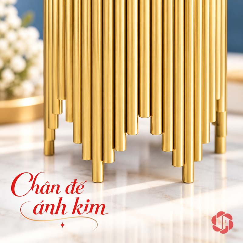 Quả Cầu Thủy Tinh Phong Thủy Chân Trụ Ánh Vàng UP017 Quả cầu thủy tinh phong thủy cận cảnh phần chân vàng