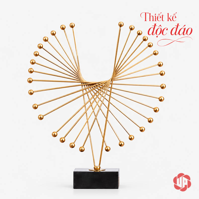 Tượng Decor Cánh Chim Bay Màu Vàng Kim UP052 Tượng decor cánh chim bay đan cong hình cánh mở trên nền trắng