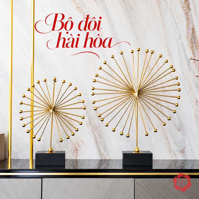 Tượng Decor Cánh Chim Bay Màu Vàng Kim UP052 Tượng decor cánh chim bay hai cỡ trên kệ tối trước tường vân đá