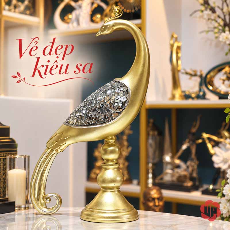 Tượng Decor Đôi Chim Công Phú Quý Vàng Ánh Bạc UPV076 Chim công vàng với đầu nhỏ cổ cong và mảng thân ánh bạc