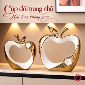 Tượng decor đôi táo tình yêu nhỏ bên trái lớn bên phải dưới đèn tủ