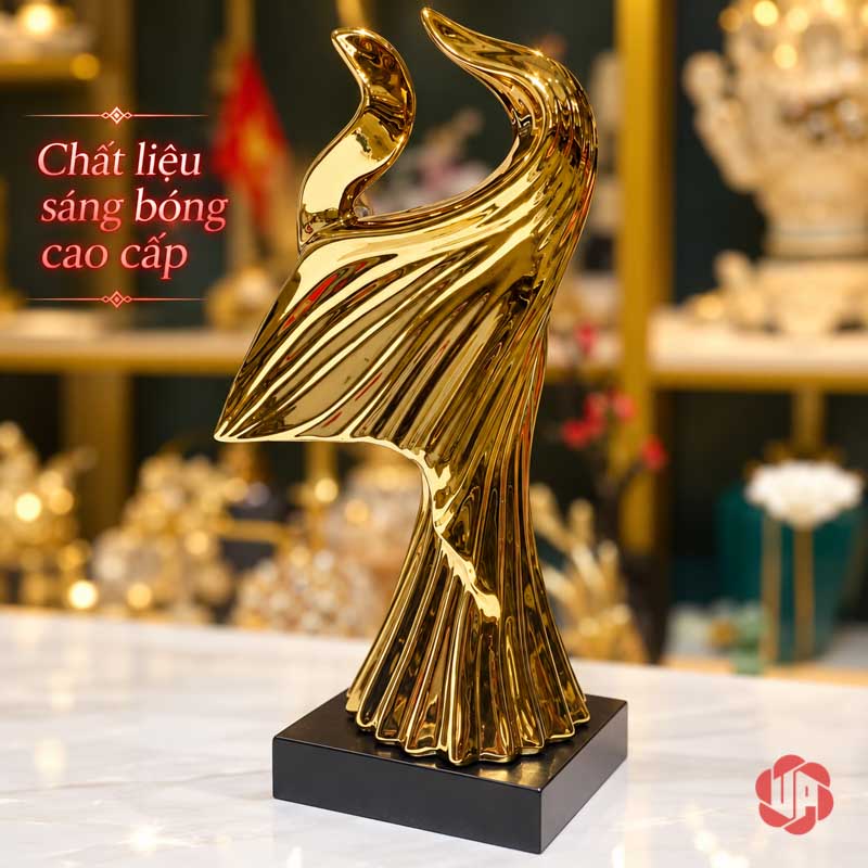 Tượng Decor Nghệ Thuật Tinh Thần Phấn Chấn UP056 Tượng decor mạ vàng chi tiết thân dưới và chân đế