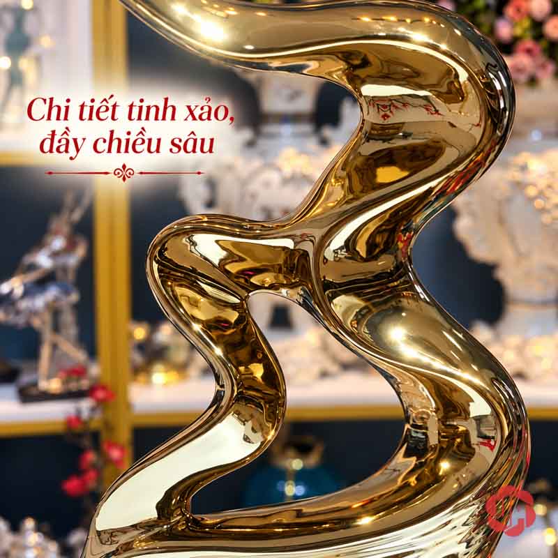 Tượng Decor Nghệ Thuật Tinh Thần Phấn Chấn UP056 Tượng decor nghệ thuật cận cảnh khoảng rỗng phía trên