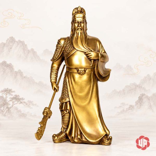 Tượng Quan Công bằng đồng nhìn toàn thân trên nền sáng
