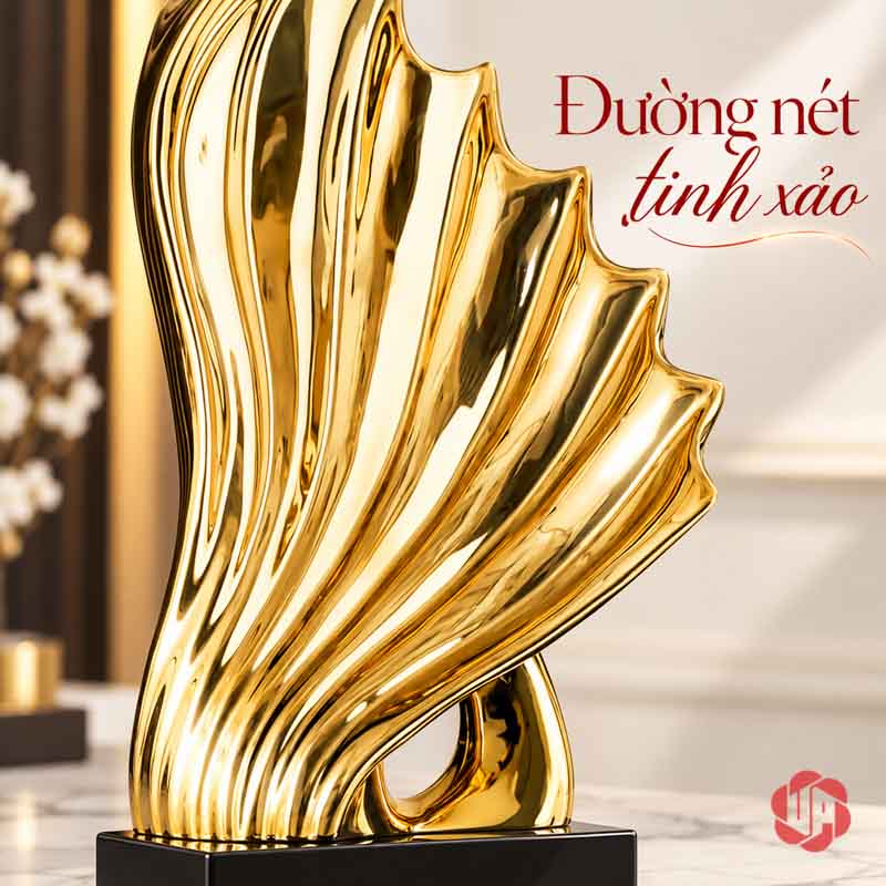 Tượng Trang Trí Nghệ Thuật Giàu Có Đến Từ Mọi Hướng UP065V Tượng trang trí nghệ thuật cận cảnh những nếp cánh vàng