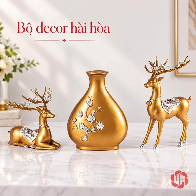 Đồ Trang Trí Decor Hươu Vàng, Chim Và Hoa Mai UPV016 Bình vàng không cắm hoa đặt giữa hươu nằm và hươu đứng