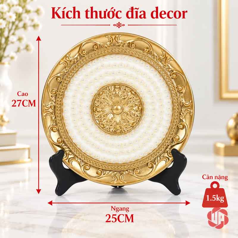 Bộ Decor Trang Trí Nội Thất Cặp Hươu Và Đĩa Vàng UPV030 Đĩa trắng vàng trên giá đỡ đen, ảnh kích thước ngang 25 cm cao 27 cm