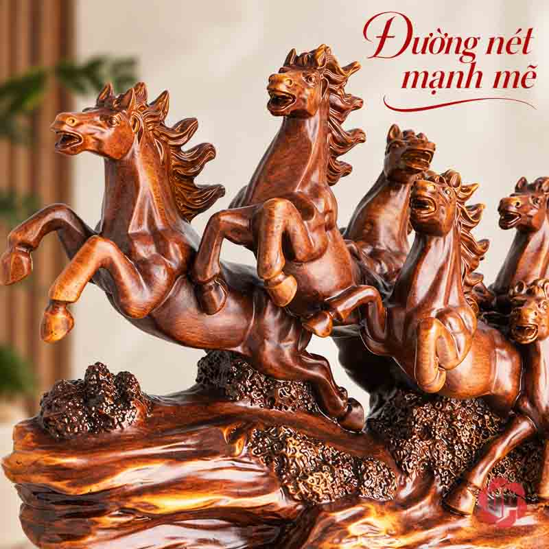 Tượng Ngựa Phong Thủy Bát Mã Truy Phong UPV058 Cận cảnh đầu, bờm và chân trước nâng cao của nhóm ngựa màu nâu