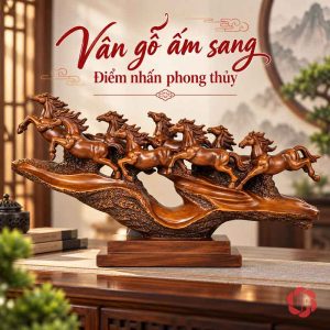 Toàn cảnh bát mã truy phong với phần bệ dài uốn lượn
