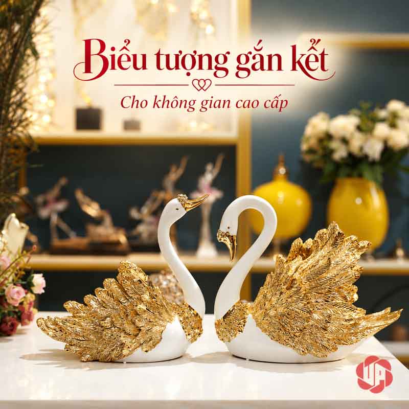 Đôi Tượng Thiên Nga Trắng Cánh Vàng UPV060 Bộ đôi thiên nga trên mặt đá trước nền kệ tông ấm