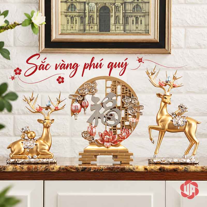 Bộ Tượng Hươu Chữ Phúc UPV067 Bộ hươu và chữ Phúc màu vàng trên tủ gỗ