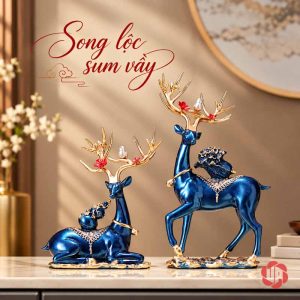 Cặp hươu xanh dương có gạc vàng và chi tiết đỏ